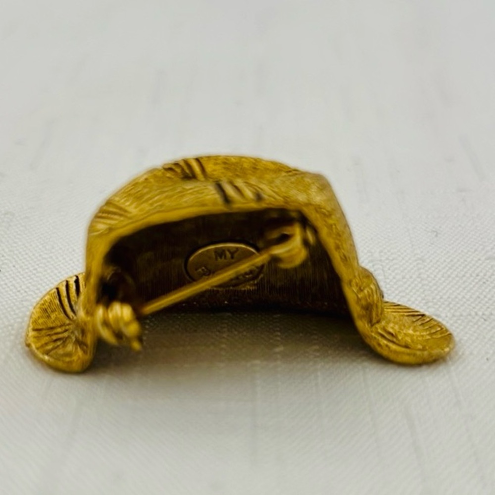 Vintage / 40โs~70โs / My Fair Lady Fedora Brooch - Picture 4 of 7